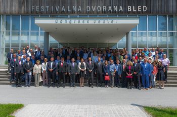 Tri desetletja skupnega dela         slovenskih občin