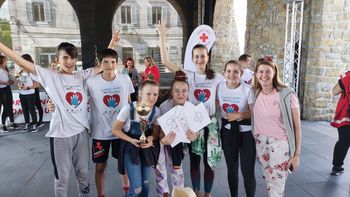 Državni prvaki v znanju iz prve pomoči so Brina, Milijan, Brin, Jera, Naja in Tina iz OŠ Šempeter v Savinjski dolini