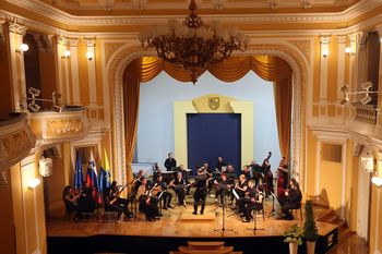 Z izbrano slovensko besedo, poezijo in glasbo smo v Celju praznovali dan državnosti