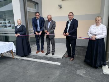 ODPRTJE MEDGENERACIJSKEGA CENTRA HRIB 103