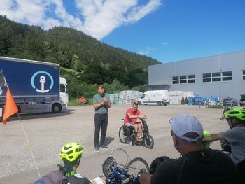 8. Klobasarjenje in kolesarimo.SKUPAJ – po Koroškem