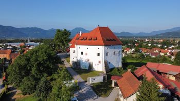 Grad Komenda