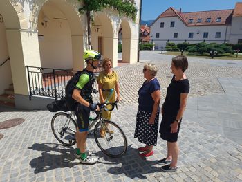 Slovenj Gradec obiskal dobrodelni kolesar