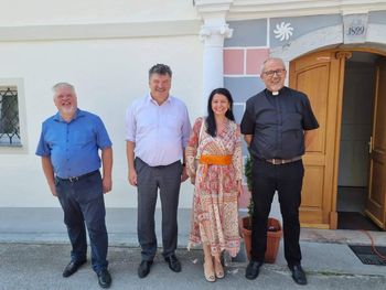 Poslovilna maša msgr. dr. Jožeta Pluta iz Župnije Polica in blagoslov obnovljene fasade na župnišču