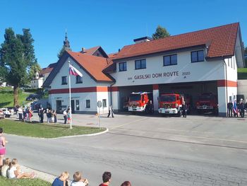 Nov gasilski dom v Rovtah uradno predali svojemu namenu