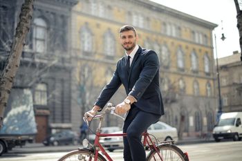 Prispevaj k nazivu »Naj trajnostno mobilni zaposleni«