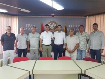 Obisk Valjeva za okrepitev partnerskega sodelovanja