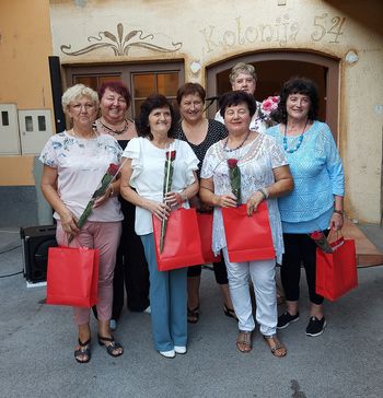Razstava unikatnih izdelkov v Galeriji Krmelj