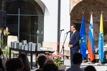 Župan Bojan Šrot sprejel najuspešnejše srednješolce Župan Bojan Šrot sprejel najuspešnejše srednješolce