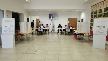 Video novica: V Sp. Savinjski dolini se je na volišča podalo 20.177 volivk in volivcev Video novica: V Sp. Savinjski dolini se je na volišča podalo 20.177 volivk in volivcev