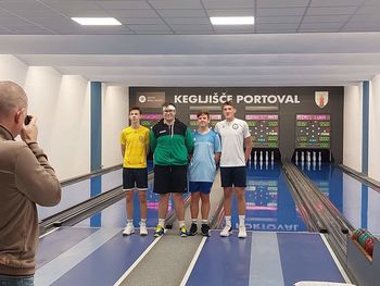 DP U - 18 v Novem Mestu. Kegljanje