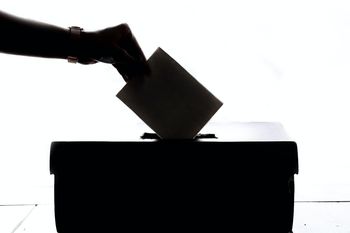 Pogoji za brezplačno uporabo plakatnih mest za referendumsko kampanjo za zakonodajni referendum o zakonu o pomoči pri prostovoljnem končanju življenja