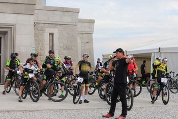 PRVI MEDNARODNI »KRAS GRAVEL RACE« IZVEDEN Z ODLIKO