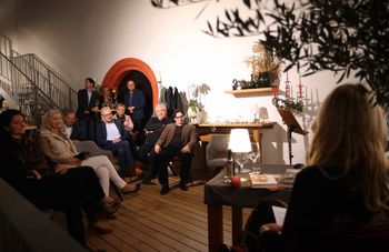 Literarni-glasbeni večer z dobrodelno noto na gradu Komenda