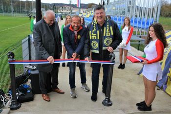 Slovesen prevzem velike tribune v Športnem parku Brinje