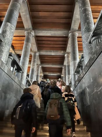OŠ Žiri obiskali NUK in knjižni sejem v Ljubljani