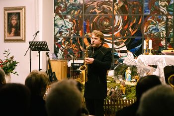 Čaroben božični koncert z zasedbo Lovra Freliha