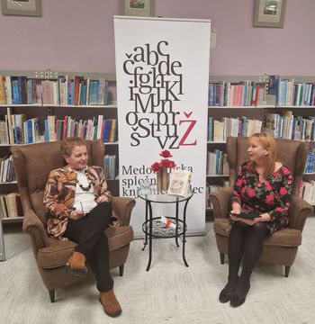 Milena Miklavčič v žalski knjižnici – pogovor in predstavitev tetralogije Ogenj, rit in kače niso za igrače