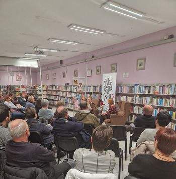 Milena Miklavčič v žalski knjižnici – pogovor in predstavitev tetralogije Ogenj, rit in kače niso za igrače
