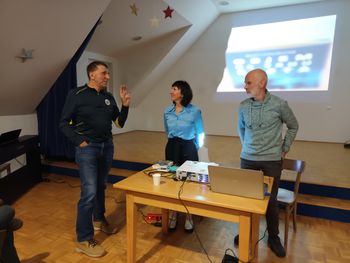 Objem na vrhu sveta – potopisno predavanje Marije in Andreja Štremflja