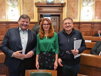 Ljubljanska urbana regija tudi prihodnja štiri leta učinkovito povezana za uresničevanje trajnostnega razvoja regije Ljubljanska urbana regija tudi prihodnja štiri leta učinkovito povezana za uresničevanje trajnostnega razvoja regije