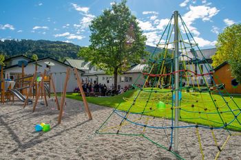 Vpis otrok v vrtec Mežica za šolsko leto 2023/24