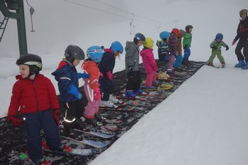 Smučarski tečaj vrtčevskih otrok v Šentjoštu