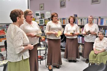 Ljudske pevke s Ponikve praznujejo 25-letnico delovanja