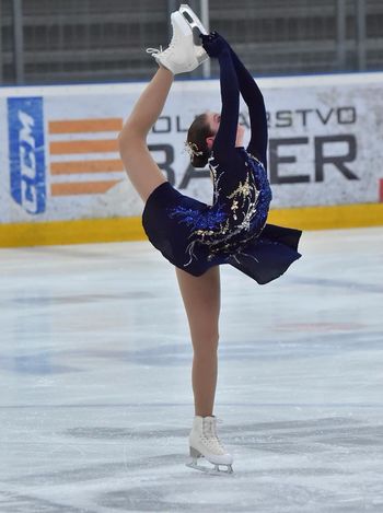 Najboljša blejska drsalka, 16-letna Julija Lovrenčič, na RTV SLO!