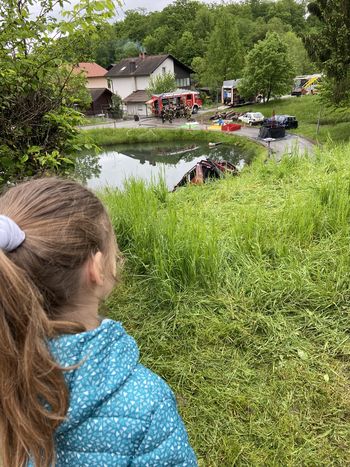 Nagrajenka državnega natečaja »Naravne in druge nesreče – Pomoč potrebujemo vsi« iz Loke pri Zidanem Mostu