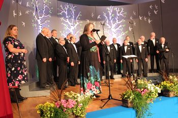 Foto utrinki: Letni koncert Moškega pevskega zbora KUD Nova Cerkev Foto utrinki: Letni koncert Moškega pevskega zbora KUD Nova Cerkev