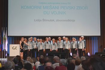 Pevci DU Vojnik smo zapeli Pevci DU Vojnik smo zapeli