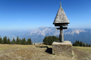 Planinski izlet Peč – Tromeja 5.7.2023 veterani