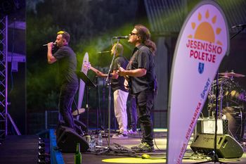 Koncert Yugo nostalgice in Nede Ukraden privabil številne obiskovalce