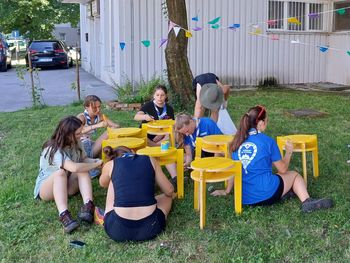 Mlade zmaje obiskali prostovoljci iz Belgije