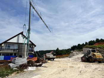 Dela na novem vrtcu ter parkirišču v Hotedršici dobro napredujejo Dela na novem vrtcu ter parkirišču v Hotedršici dobro napredujejo