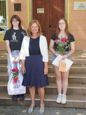 Dve zlati maturantki na EGSŠ Radovljica Dve zlati maturantki na EGSŠ Radovljica