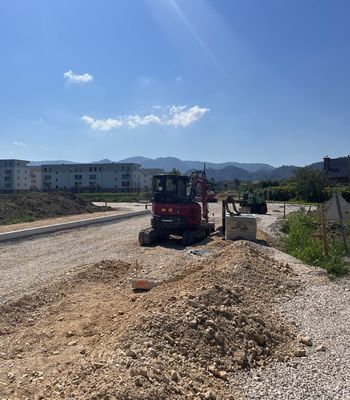 Rekonstrukcija dela ceste v Lokrovec pred zaključkom