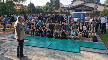 Video novica: II. OŠ Žalec na prvi šolski dan prevzela nov kombi
