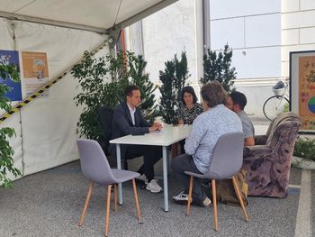 Zadnji dan ETM v znamenju vrveža mladih in županove pisarne na prostem 