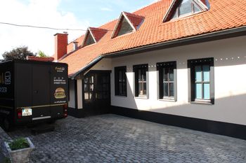 Fuul Burger Hiša Vojnik