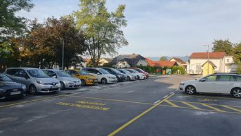 Celovita ureditev območja na zahodni strani objekta OŠ Šempeter v Savinjski dolini