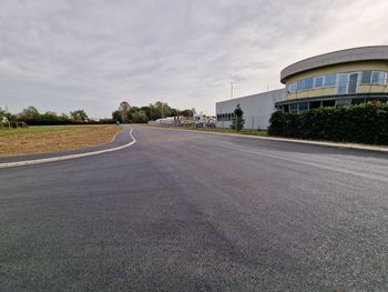 V EPC Trnovlje – jug zgrajena prva povezovalna cesta, gradnja druge kmalu 