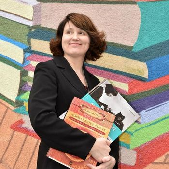 Jerneja Jezernik prejela literarno nagrado mira 2023