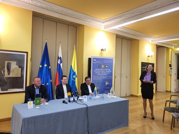 Projekt »Odvajanje in čiščenje odpadnih voda v porečju Savinje – Občine Celje, Štore, Vojnik« je zaključen Projekt »Odvajanje in čiščenje odpadnih voda v porečju Savinje – Občine Celje, Štore, Vojnik« je zaključen