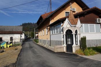 Obnovljen vodovod in nova asfaltna prevleka v Žalni Obnovljen vodovod in nova asfaltna prevleka v Žalni