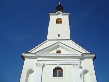 Pot treh cerkva