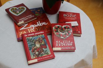 Božične navade in običaji Božične navade in običaji