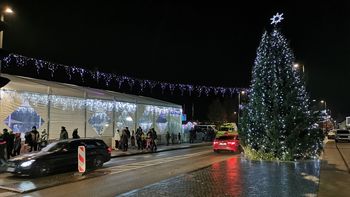 Video novica: V Žalcu prižgali praznično razsvetljavo in pričakali Miklavža