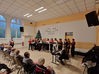 Obisk Doma dr. Franceta Berglja na Jesenicah v božično-novoletnem času